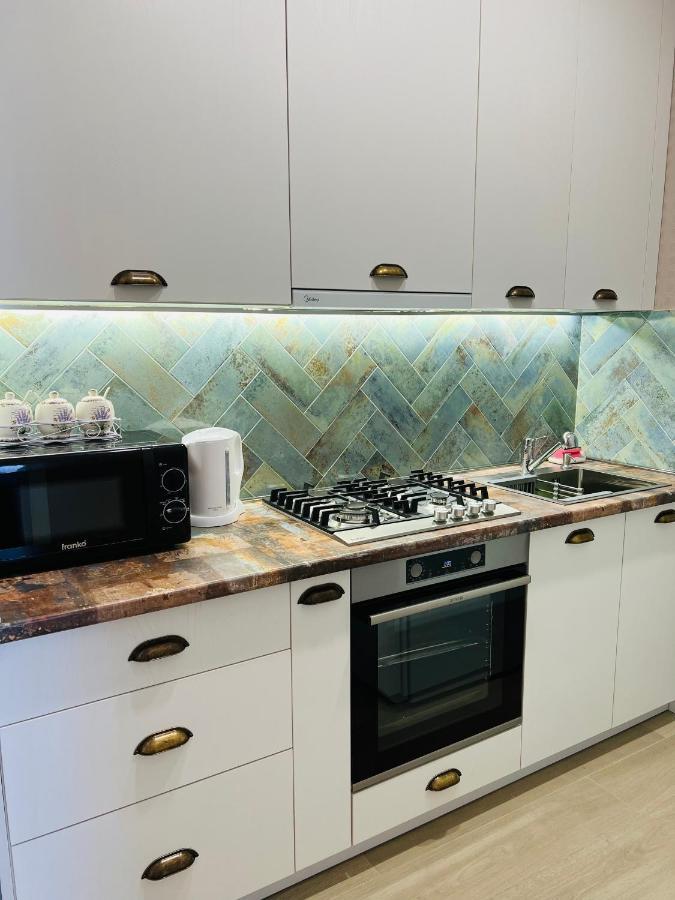 Ferienwohnung Aura Kutaissi Exterior foto