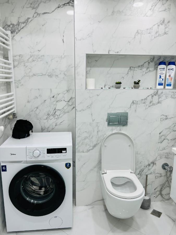 Ferienwohnung Aura Kutaissi Exterior foto